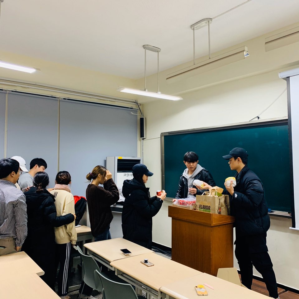 (2019.12.17.) 독일학과 시험기간 간식 사업 대표이미지